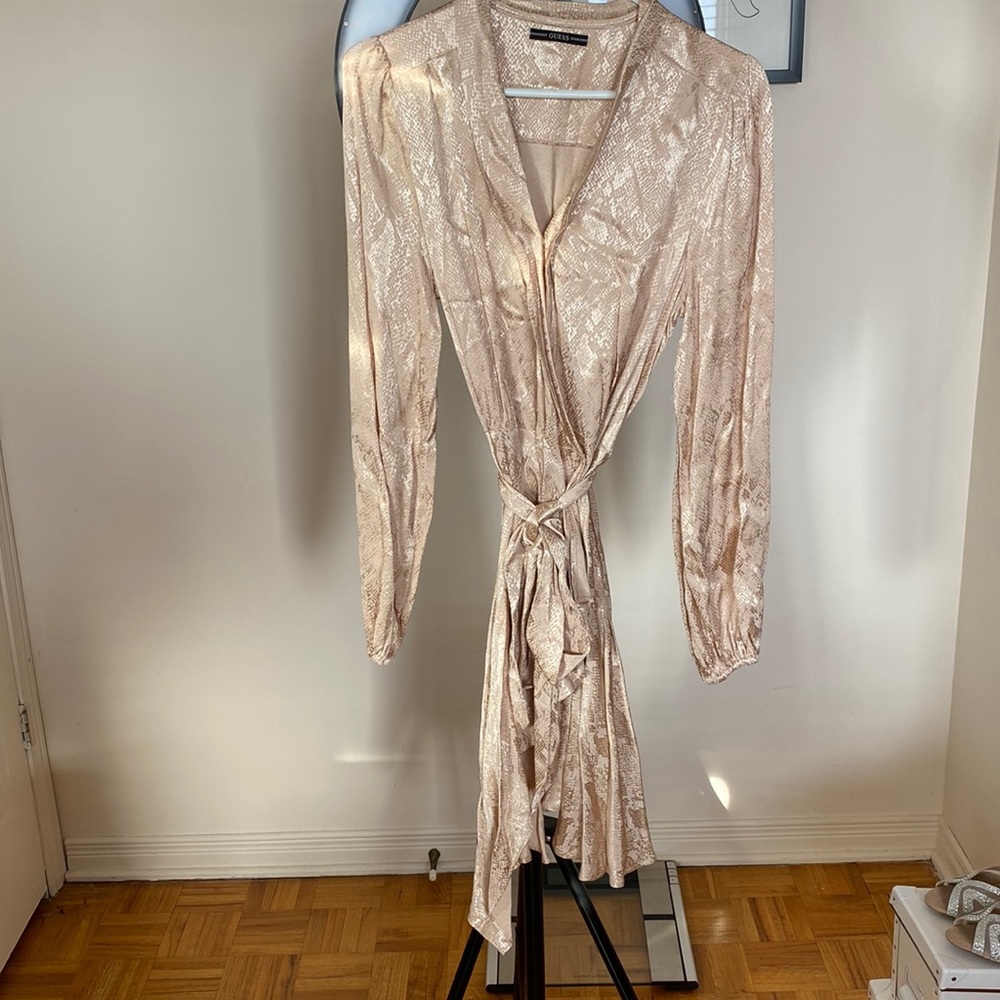 Guess long sleeve wrap dress